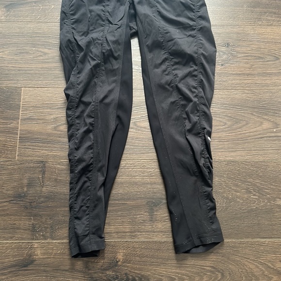 Lululemon Studio Jogger Pants - Straight Cut Unlined Size 2 Like New - Picture 4 of 6